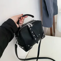 Torebki damskie torba na ramię Crossbody dla pań torba wysokiej jakości projektant mody klapa torebki z nitami luksusowe torby