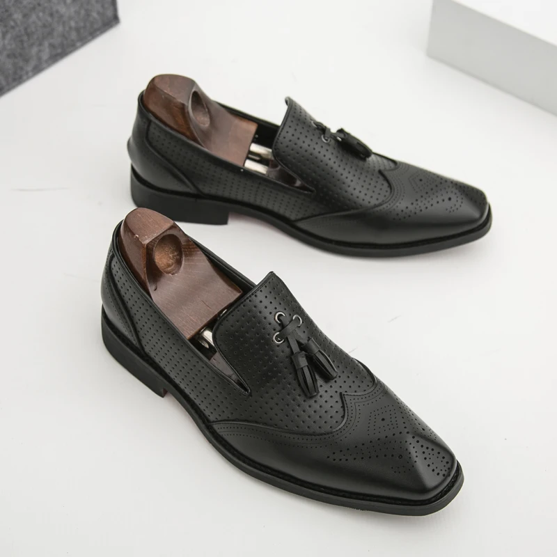 Spring Pointed Low Heel Loafers Designer Tassel Leather Shoes for Men Breathable Business Formal Wear Paired with Suit Mokasin