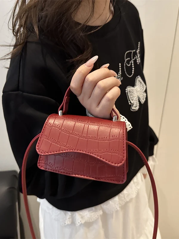 Fashionable Crocodile Pattern Crossbody Bag Women's Single Shoulder Sandglass Bag Simple Stylish Versatile Casual Handbag
