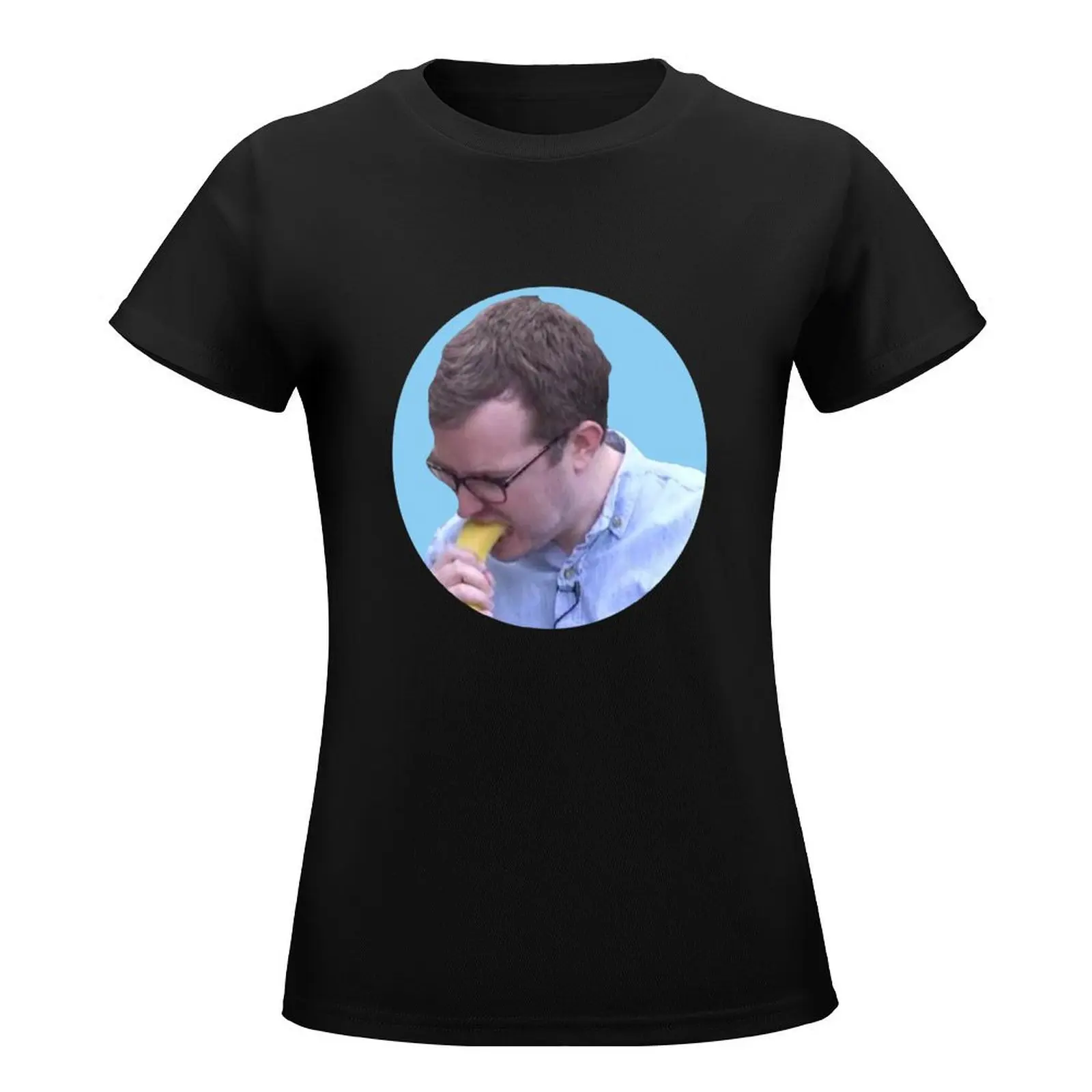 Griffin Mcelroy Vores a Banana T-Shirt summer top cute tops Women t-shirts