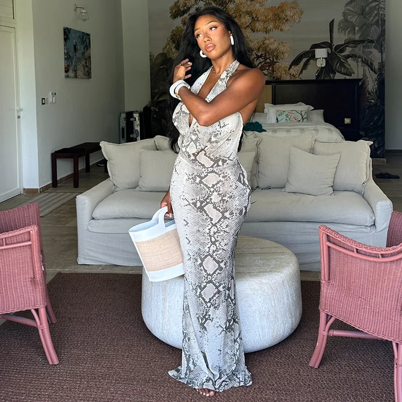 Grey And White Printed Women's Suspend Neck, Off-the-shoulder Body Clothes With A Smart Waist And Low-cut Neckline, Elegant And