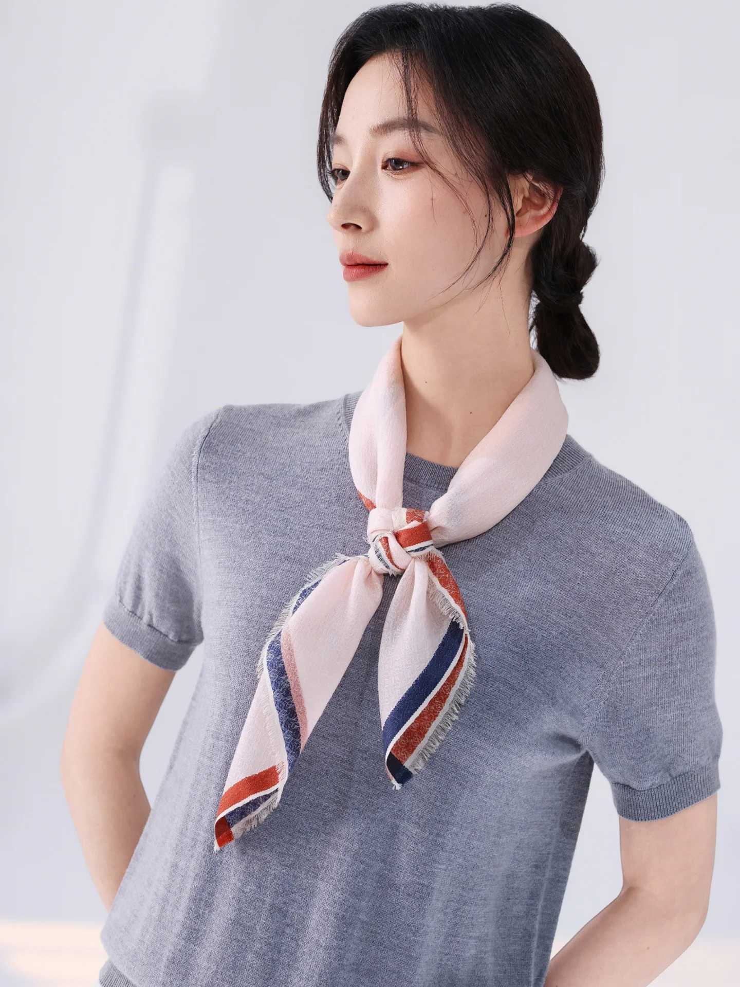 pink-pure-wool-scarf-women's-spring-lightweight-luxury-netie-high-end-sensation-small-square-scarf-korean-sle-faion-acc