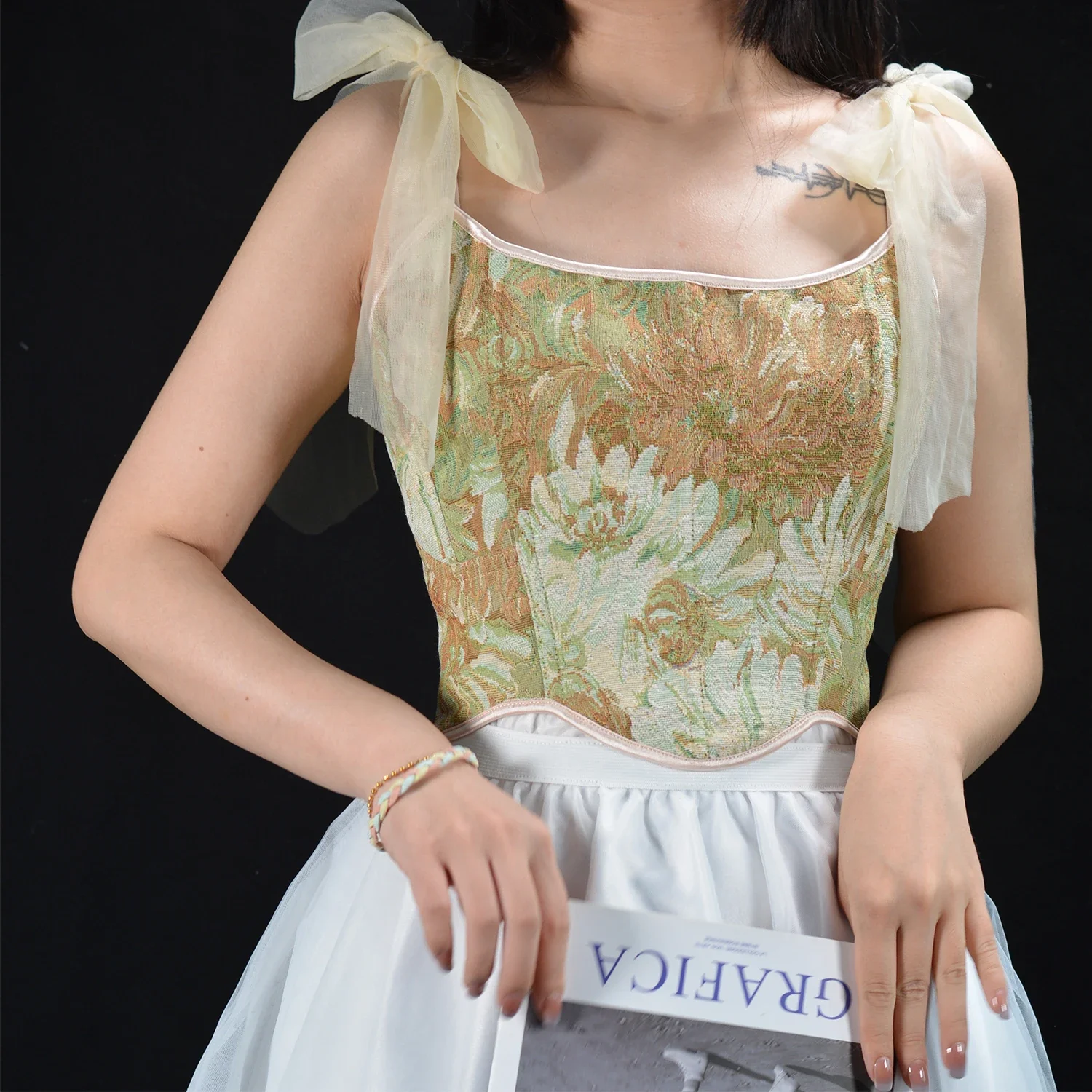 

Винтажный гобелен с цветочной вышивкой, корсет с завышенной талией, жилет на шнуровке, женский корсет с принтом, повязка без рукавов, тонкие укороченные топы