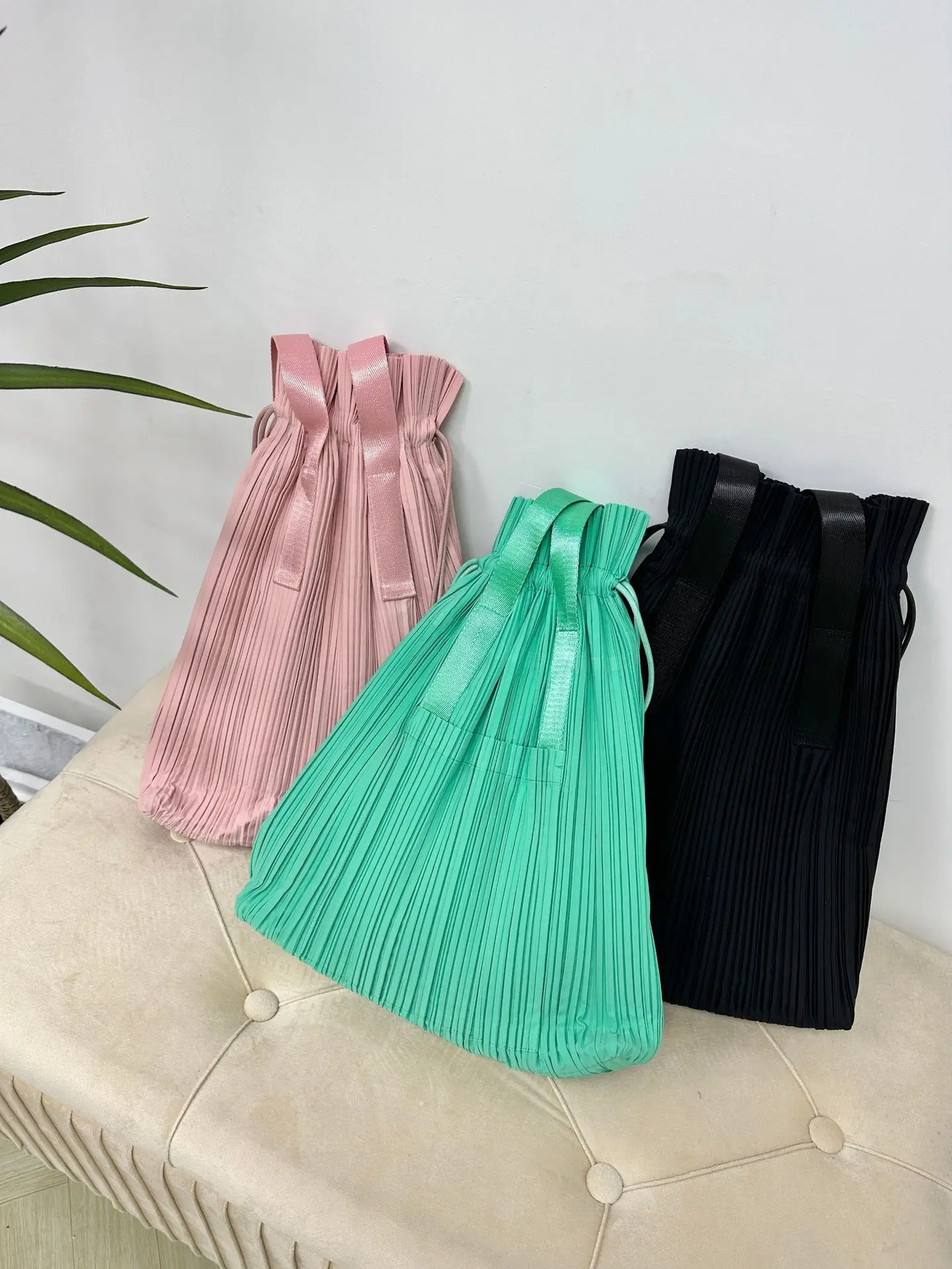 IN STOCK Miyake fold brand fashion ladies hand bag wrinkle drawstring cloth bag HOT SELLING