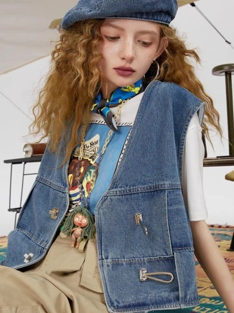 

Модный уличный джинсовый жилет для женщин, весна-лето, короткий укороченный жилет без рукавов с v-образным вырезом и роговицами, шикарный