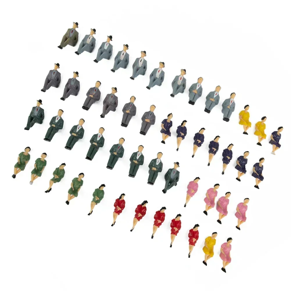 50Pcs 1:32 Budynek Mały Kolor Siedzący Człowiek Piasek Stół Model Rzemiosło Zabawki Malowane Model Ludzie Figurka Siedzący Złoczyńca Zabawka dla dzieci