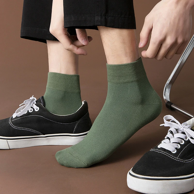 Men Cotton Socks Casual Harajuku Male Solid Solor Comfortable Business Fun Short Sock Soft Simple Fashions