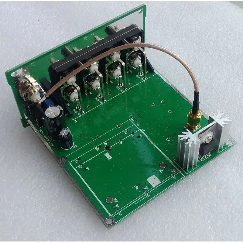 By BG7TBL 10MHz Distribution Amplifier Frequency Standard 8 Port Output