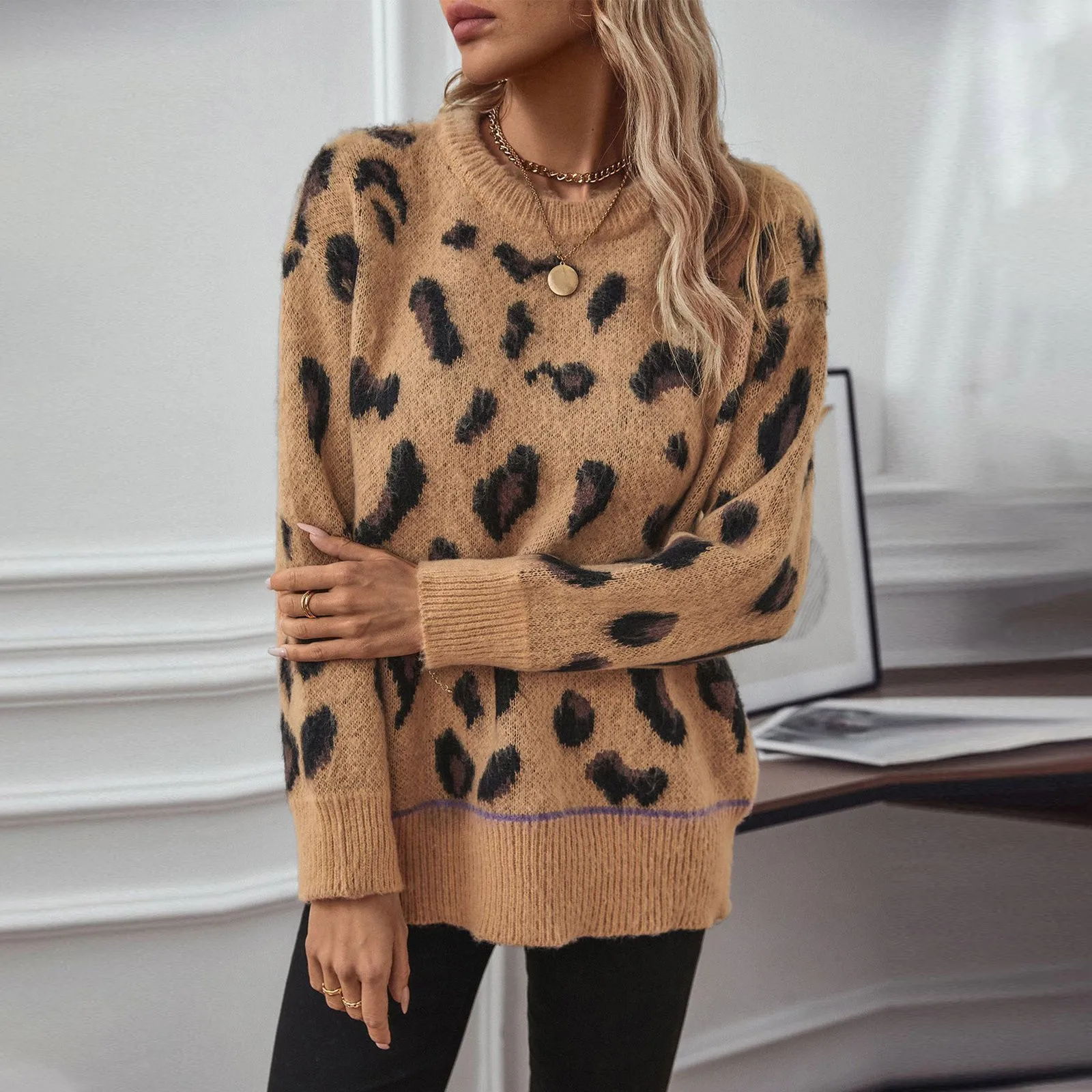 2024 Fall Winter Women\'s Fashion Leopard Print Jacquard Knit Sweater European And Mens Pullover Vest Sweater Heavy Mens Pullover