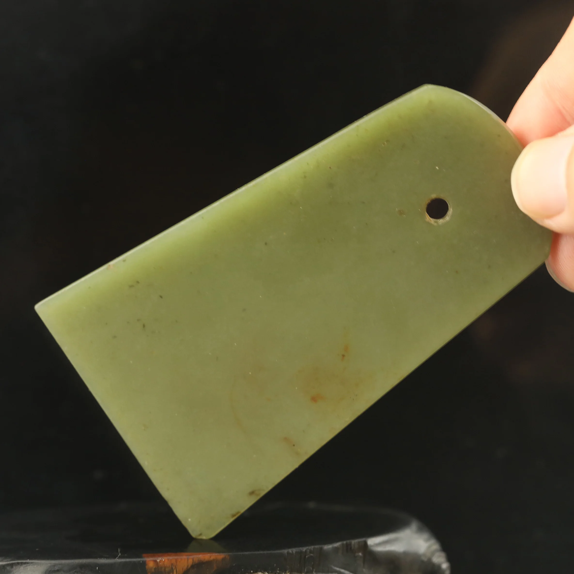 الصين القديمة الطبيعية اليشم الهيتي منحوتة يدويا تمثال الفأس قلادة # 26