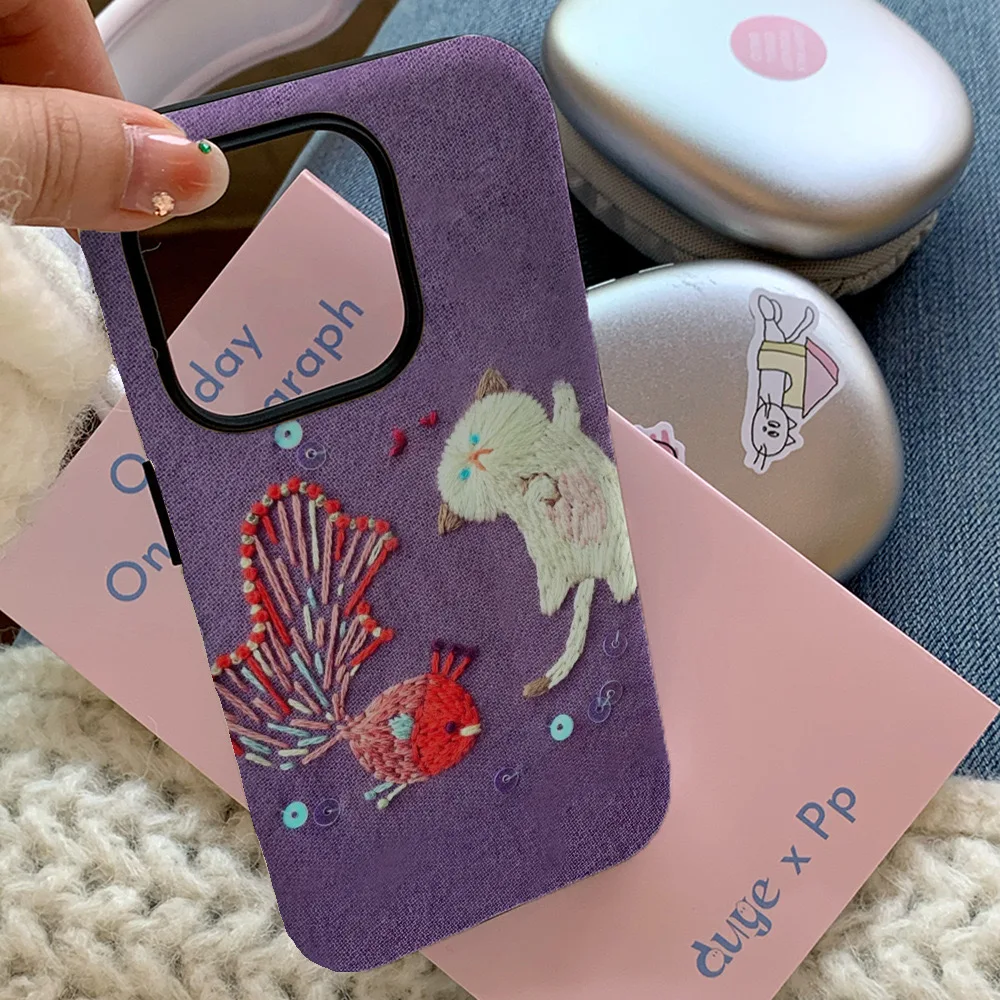 Purple Embroidered Wind Goldfish Cat Phone Case for IPHONE 16 15PRO MAX 14 13 12 11 Acrylic TPU Two in One Magnetic Phone Cases
