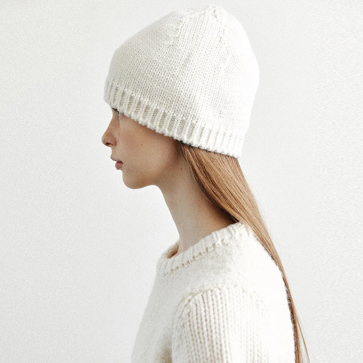 2027 Women Wool Knit Beanie, Soft Face‑Slimming Wrap Cold Cap for Autumn Winter Matching