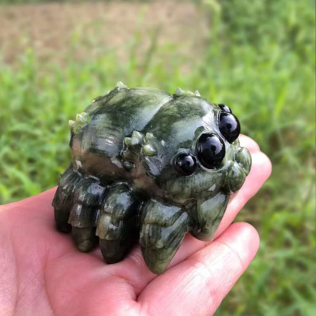 Serpentine Spider Carving | Hand Carved Stone Spider Figurine | Natural Crystal Animal Decor