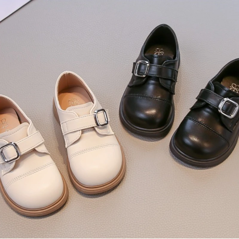 

2025 Autumn New Kids Leather Shoe Fashion Versatile Girls Casual Shoes Soft Soled Child Performance Shoe Anti Slip Girls Loafers