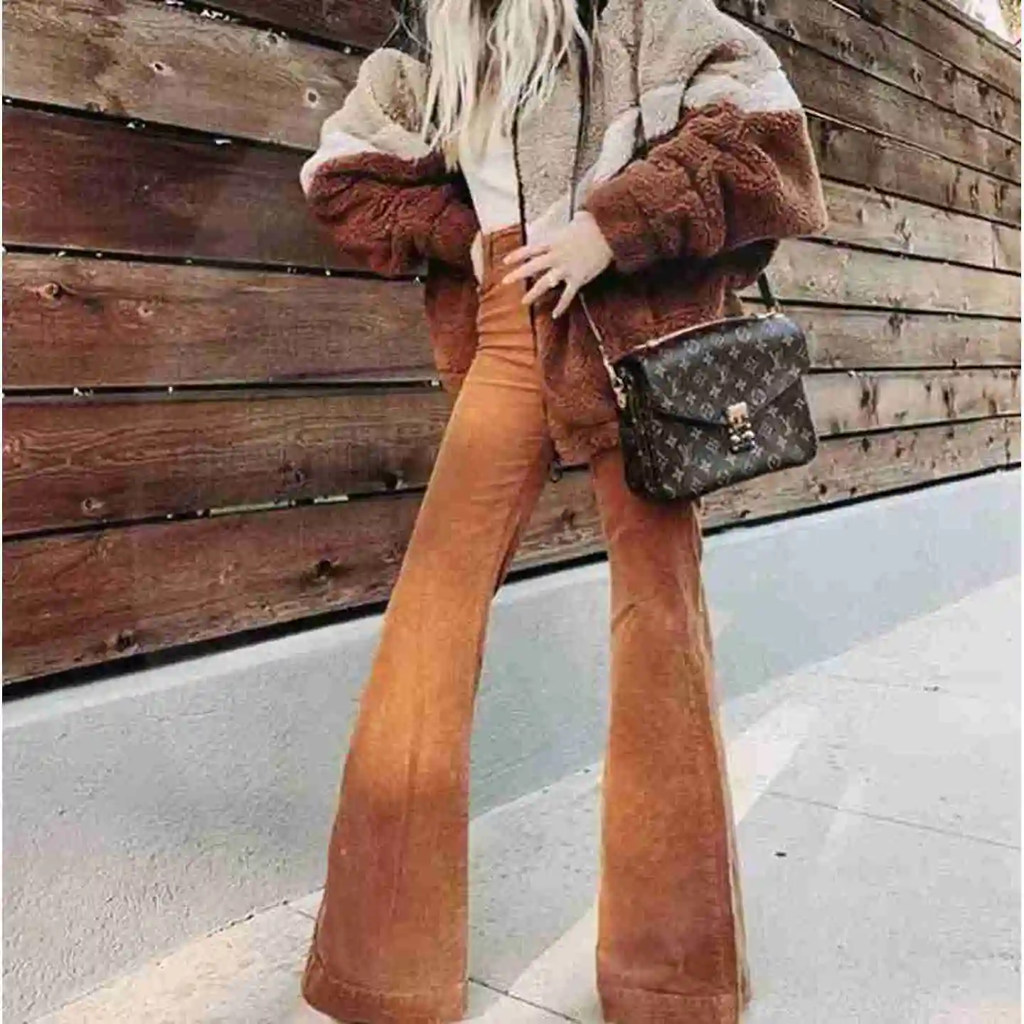 

Модные эластичные облегающие брюки-клеш 2020 для женщин среднего возраста, повседневные, из других материалов, 00% другие материалы, другие бренды