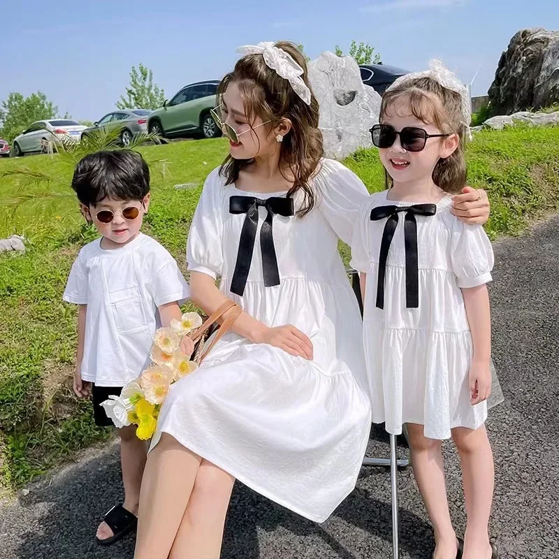 Summer Family Matching Outfits Mother Daughter Pure White Fashion Dresses Dad Son T-Shirt Holiday Seaside Couple Clothing Set