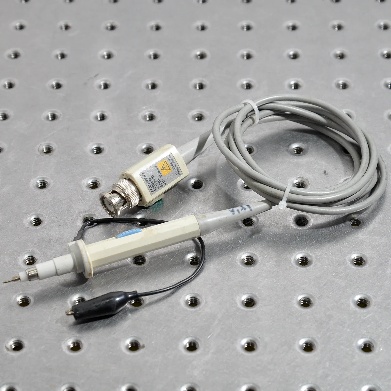 700988 Oscilloscope Probe 400MHZ Used