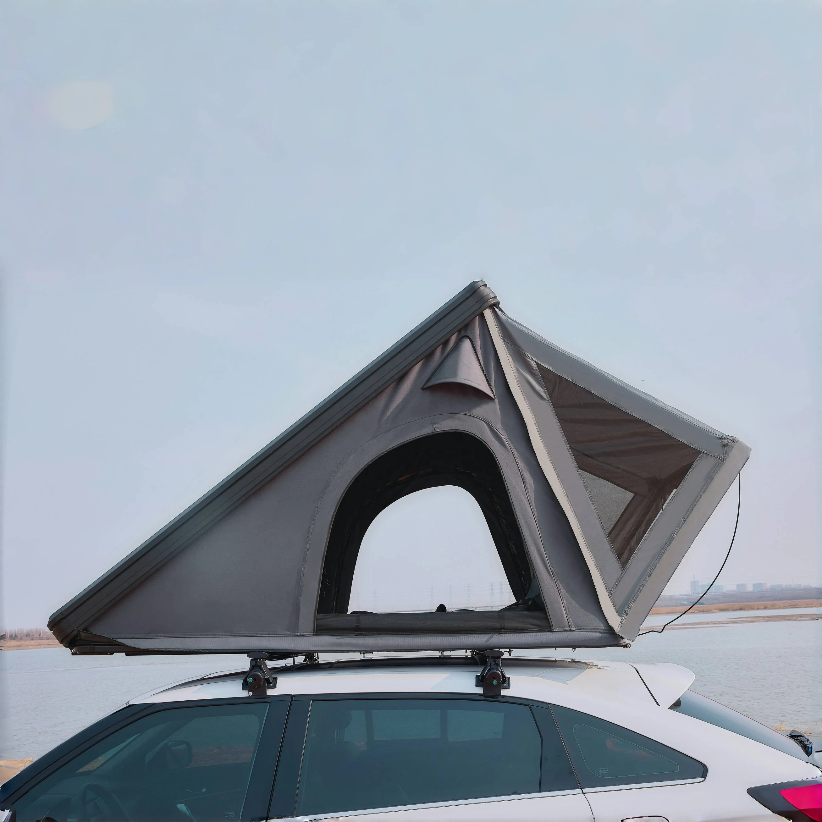 Custom Ultra Thin Hard Shell Car Roof Top Tent 4 Person Integrated 12V AC/USB/DC Ports Aluminum X Hinge RTT Car Rooftop Tent