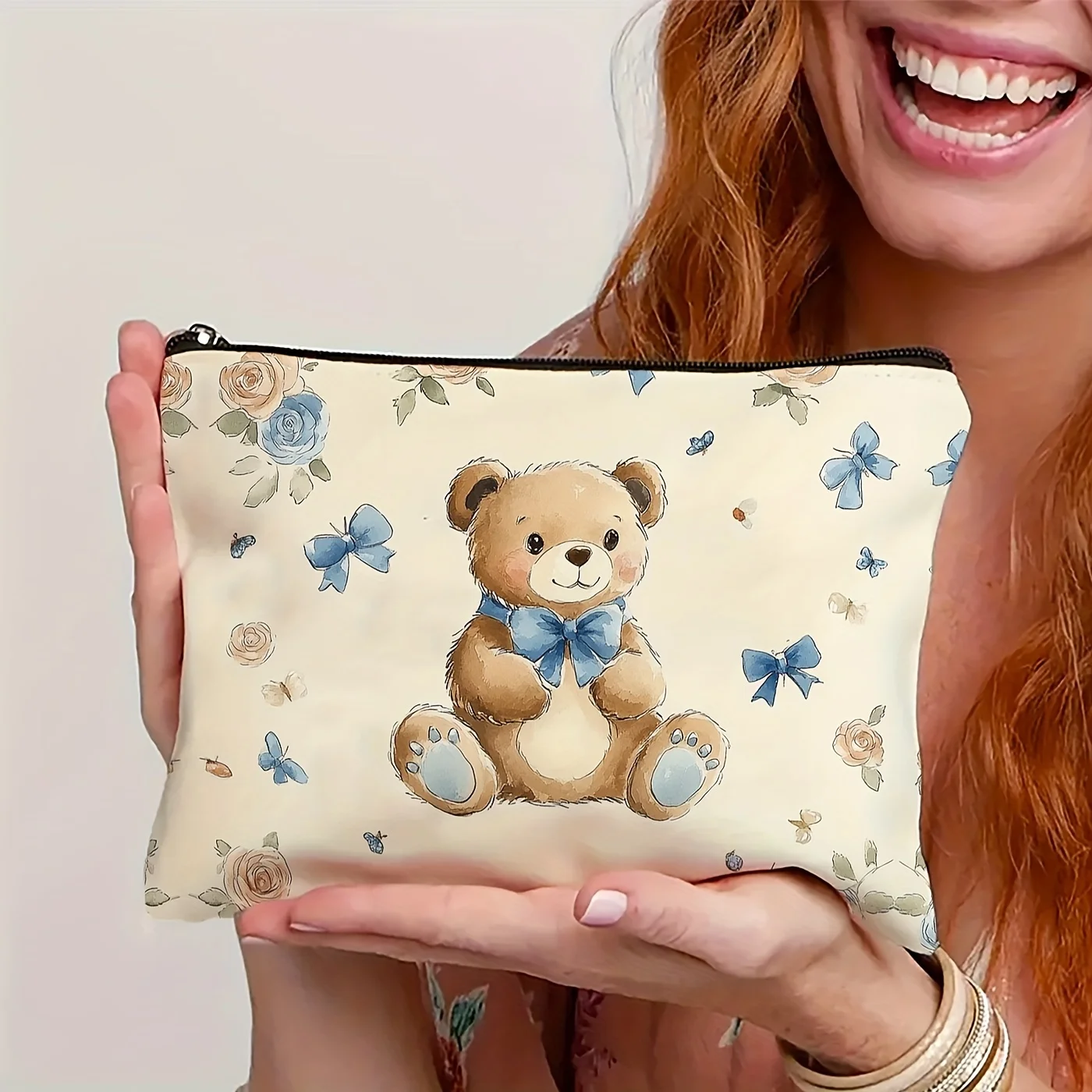 꽃무늬 파란색 리본이 달린 매력적인 만화 곰 메이크업 가방 - 다기능 지퍼 파우치, 보석 보관 가방, 완벽한 여행용 지퍼백