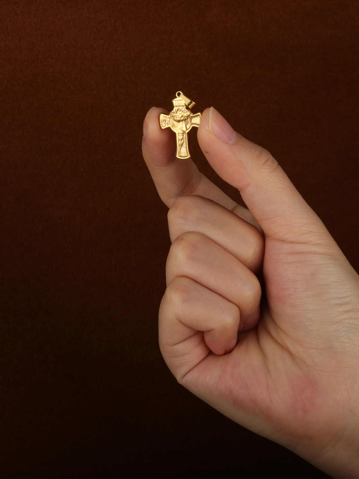 Christian Stainless Steel Crown of Thorns Pendant Face Of Jesus Christ Portrait Charms Crucifix Cross for DIY Accessories