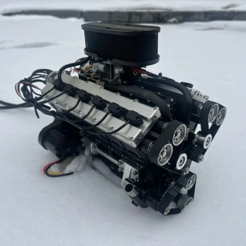 Engine model, capable of starting a four-stroke internal combustion engine 72CC displacement Full bearing support