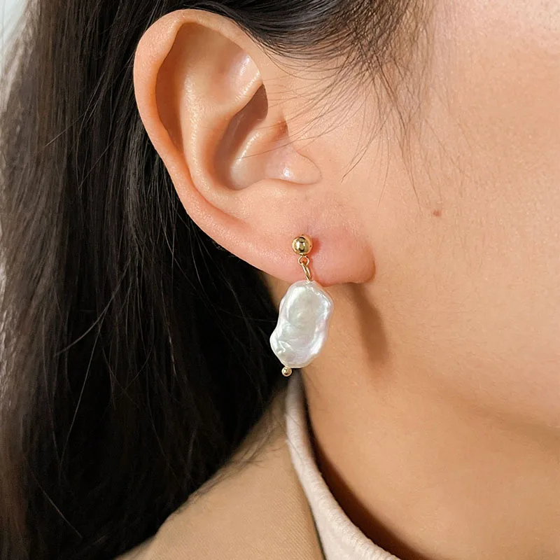 Ghidbk Minimalist Baroque Natural Freshwater Pearl Charm Stud Earring Women Elegant Environmentally Friendly Copper Drop Earring