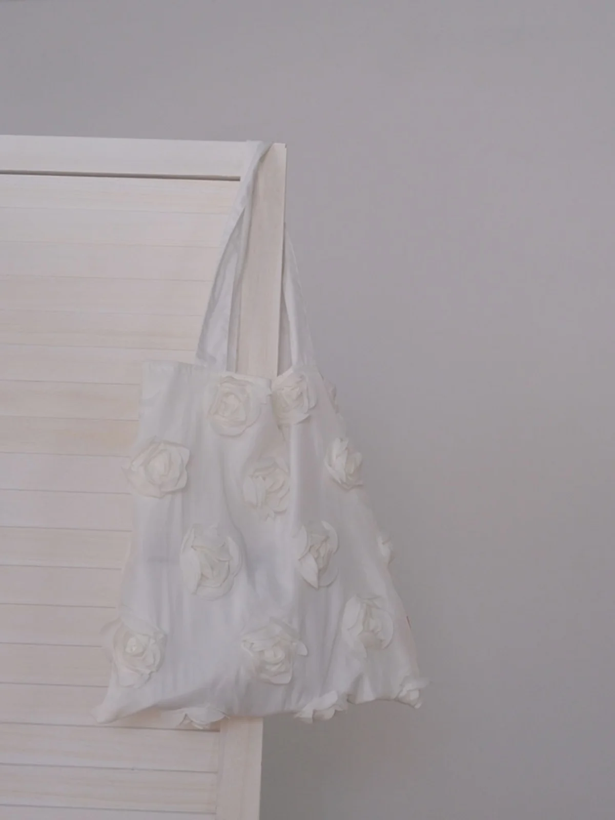 Korean Sle Canvas oulder Bag with 3D Flower Embroidery for Women Vaion Travel Casual op Bag Soft Handle Tote