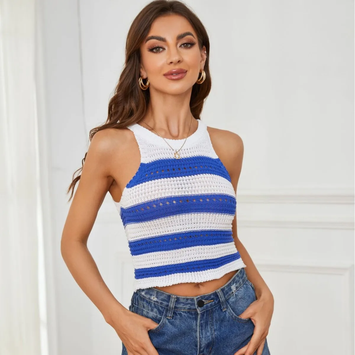 

2025 New Women's Blue White Stripe Cropped Tank Top Y2K Summer Knit Sleeveless Vest with Crochet Detail Sexy Casual Beach Wear