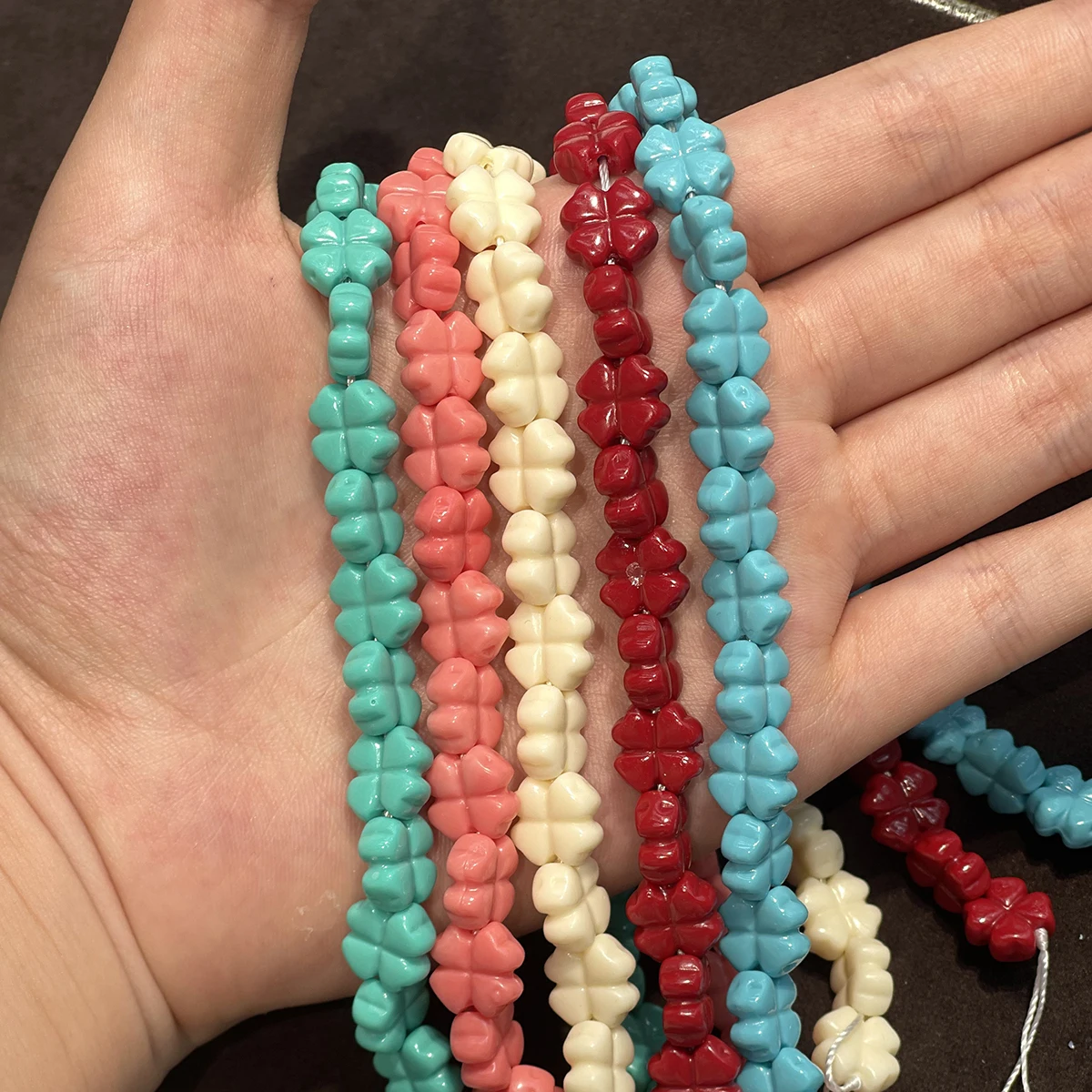 Natural Shell Powder Beads String Carved Four-leaf Clover Loose Bead for Jewelry Making DIY Necklace Bracelet Accessory Strand