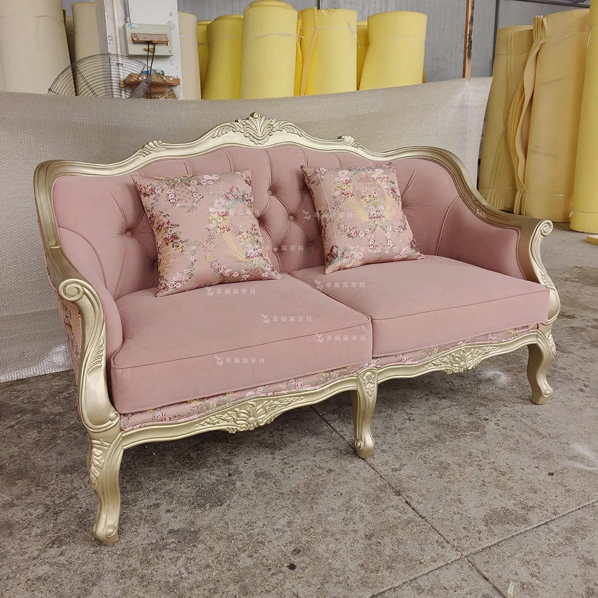 HYS French Solid Wood Living Room Double Three-Seater Sofa European Gold Villa Combination Dirty Pink Fabric Snap-Button Sofa