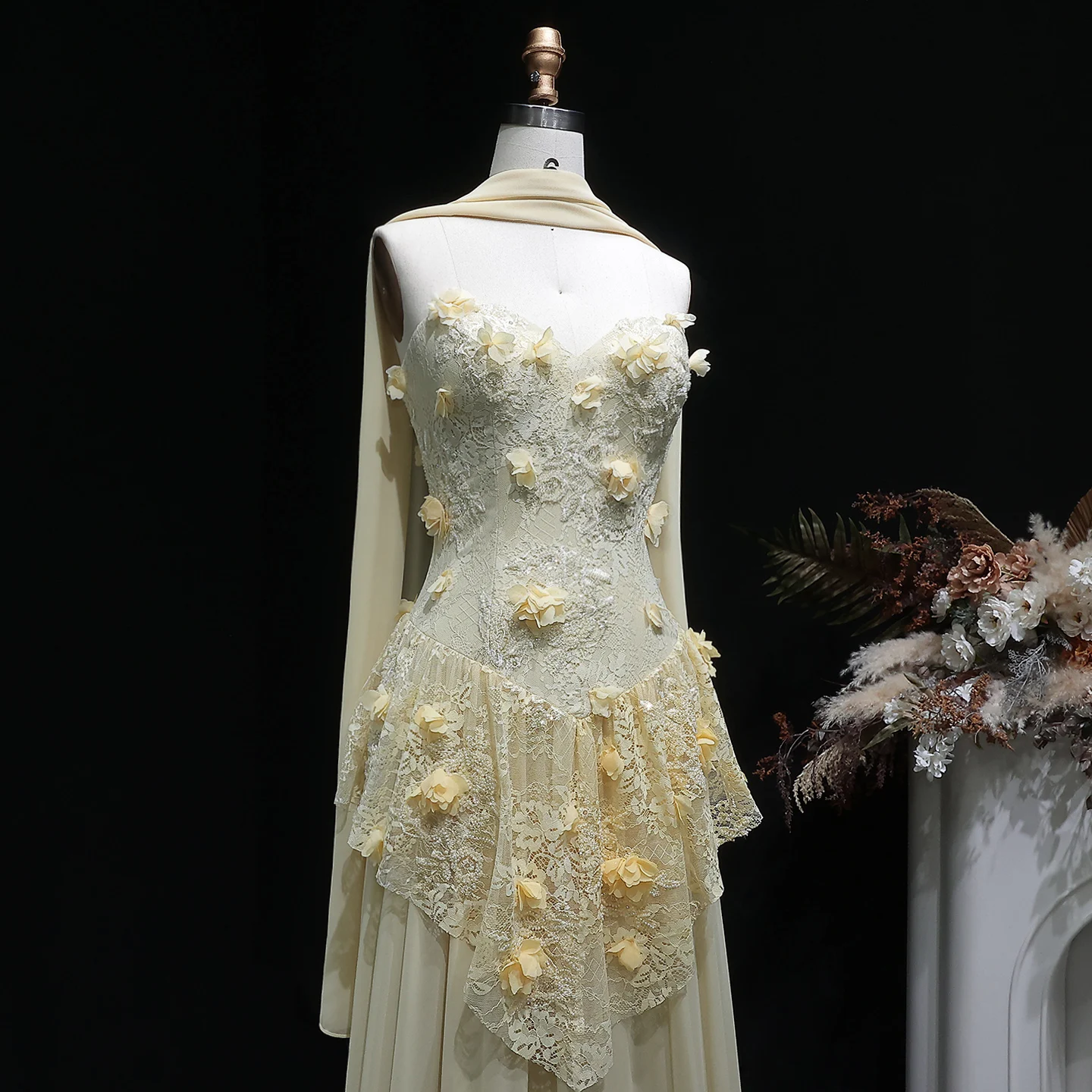 Sharon Said Luxuriöses Hellgelbes Abendkleid mit Off-Shoulder-Ausschnitt und 3D-Blumen 2026 Damen Hochzeitsfeier Ballkleider SS654 Maßanfertigung – Detail 9