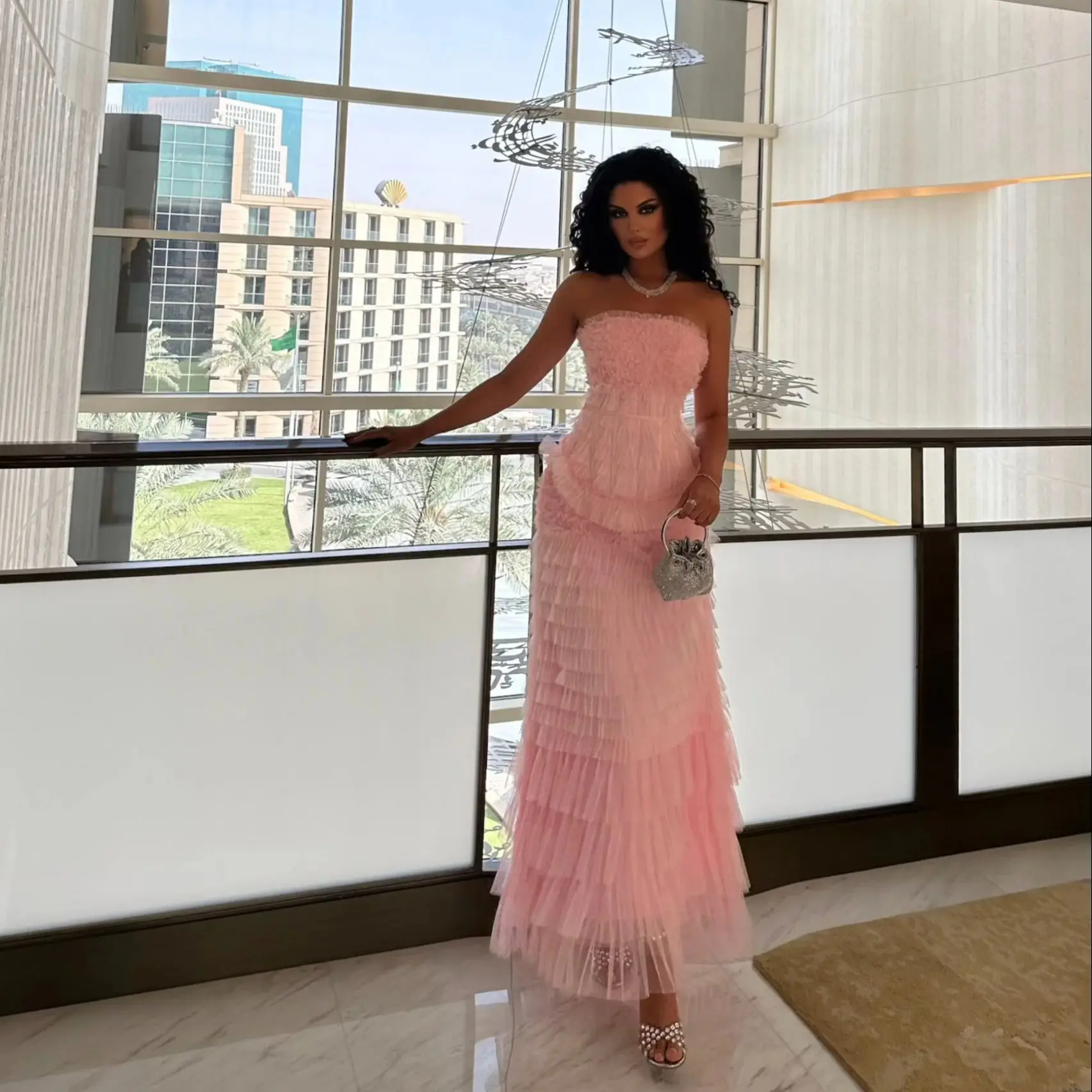 

Illsuion Pink Evening Dress for Formal Occasion A Line Tiered Sleevless Robe de Soriee Customized Long Women Prom Gowns