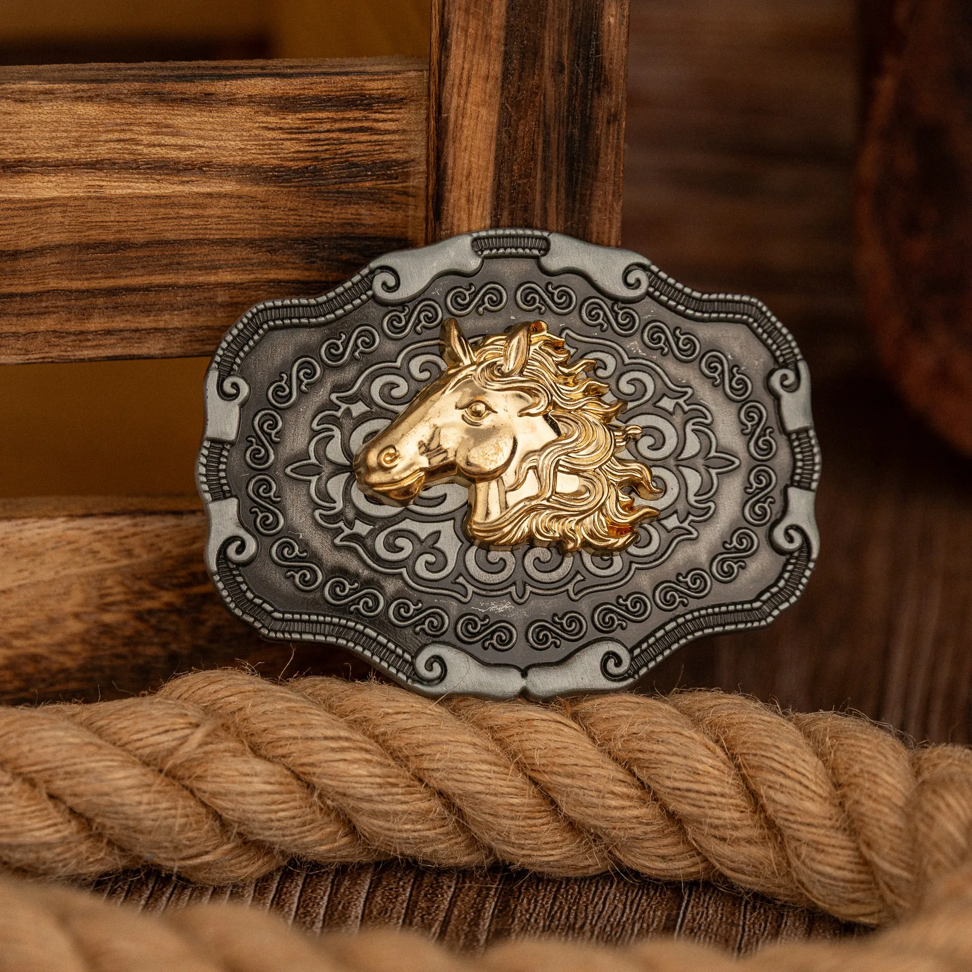 Tengyun background pattern golden animal accessory buckle, a unique and versatile Western men's novel belt buckle