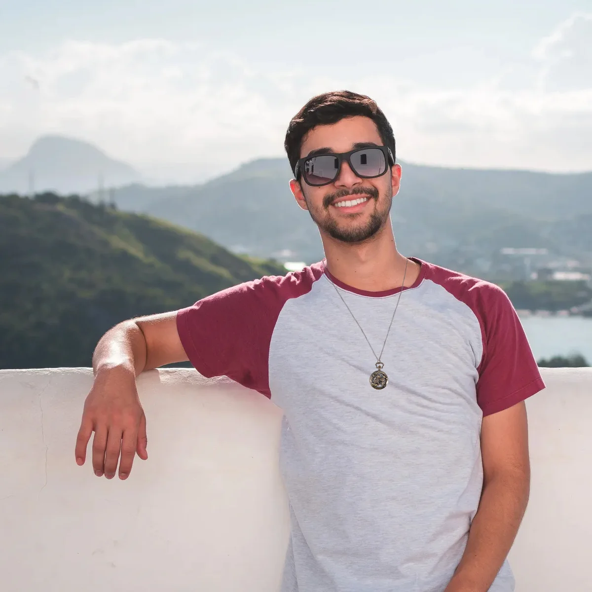 1Pcs Classic Dog Pattern Pocket Watch Hollow Design Exquisite Detail Durable Quartz Timepiece Stylish Gift Classic Pocket Watch