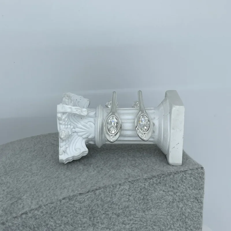 

2025 Venta De pendientes joyería S925 chapada en plata De alta calidad, colocación diaria para fiesta, regalo románti