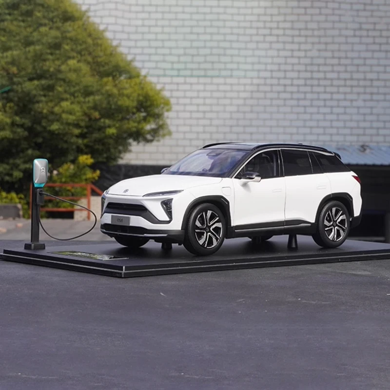 

Diecast 1:18 Scale NIO ES6 SUV Alloy Car Model Finished Product Simulation Toy Collection Gift Static Model Display