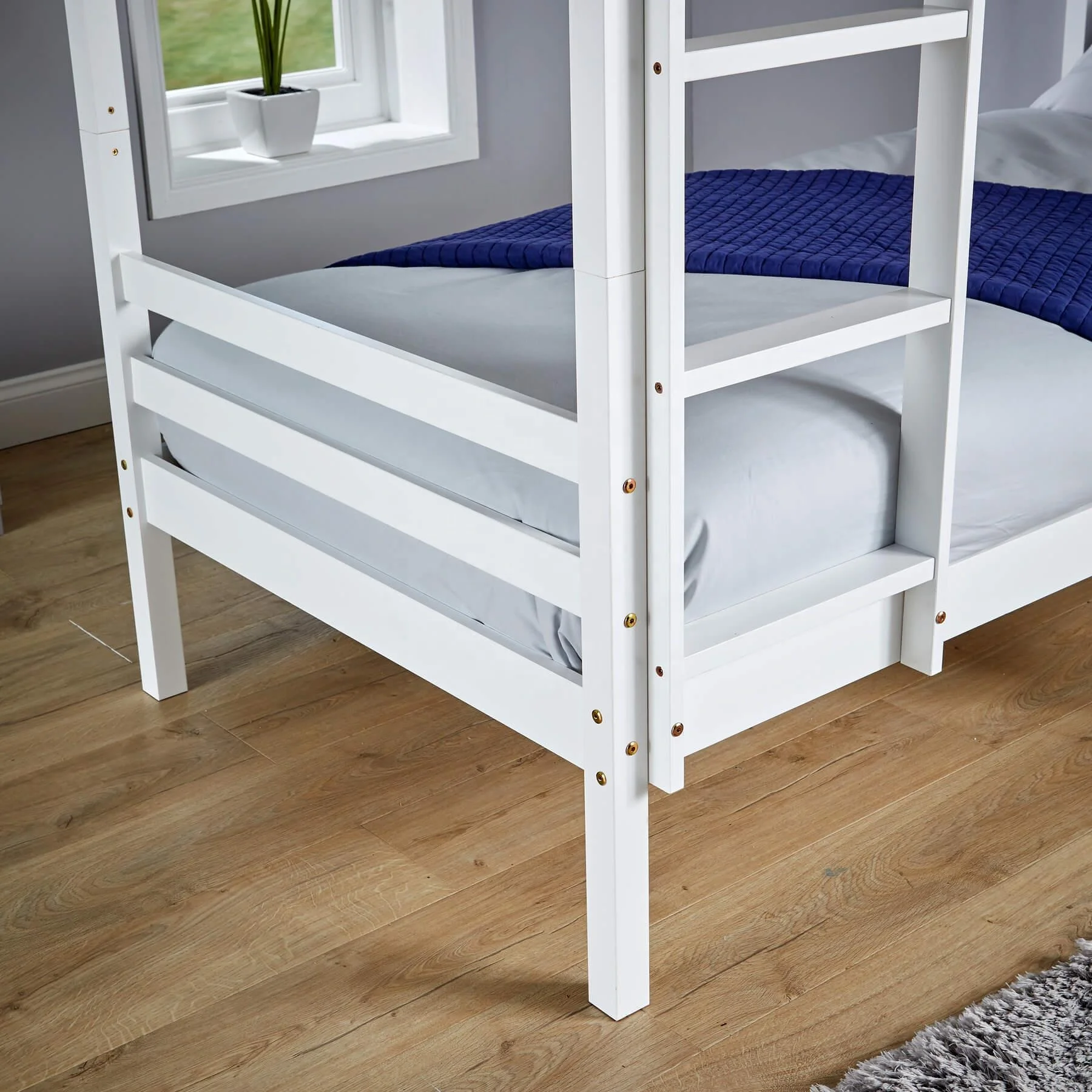 Modern Designed Solid Pine Wood Twin Bunk Bed for Kids Single Bed with Space-Saving Feature Pricepromote sales