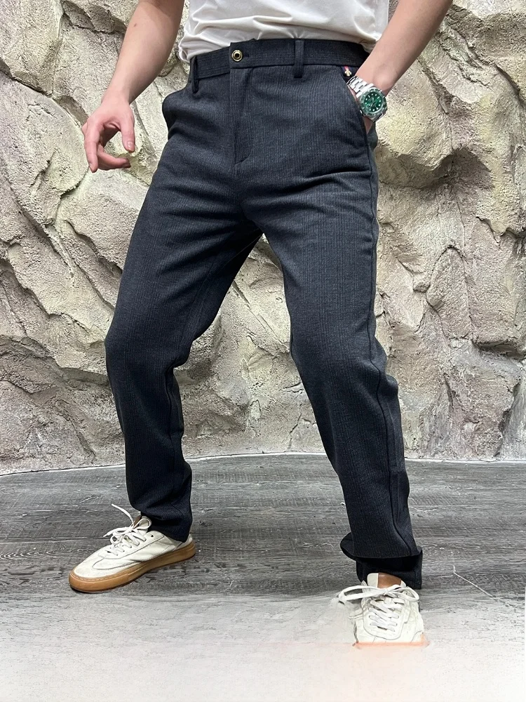 

Итальянские шерстяные повседневные брюки для мужчин Ele Sle Пригородные брюки Прямые брюки из смеси полиэстера Busin Повседневная осень-зима...