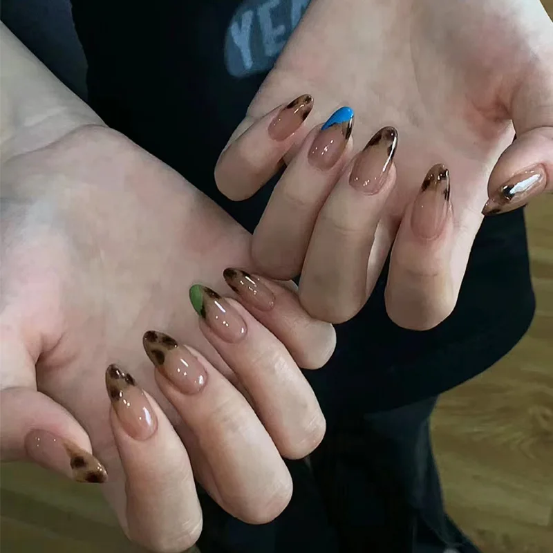 24Pcs Long Stiletto Fake Nail Brown Blue Smudge Leopard Print Press on False Nails Star Polka Dot Wearable Full Cover Nails Tips 3