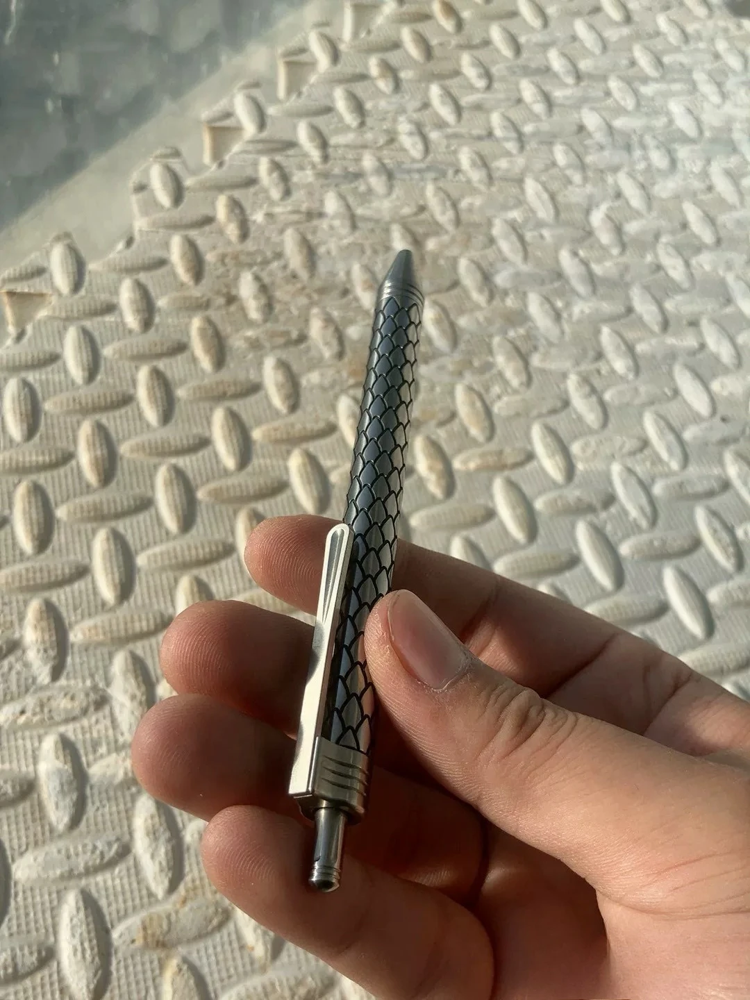 Mulberrys head titanium alloy pressing pen length EDC decompression toy
