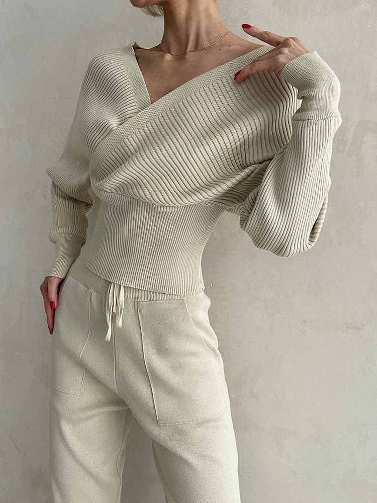 Women's Deep V Neck Two-Piece Set  Women's 2 Piece Outfits Sweater Set Long Sleeve Hoodies With Pocket Wide Leg Pants Lounge Set