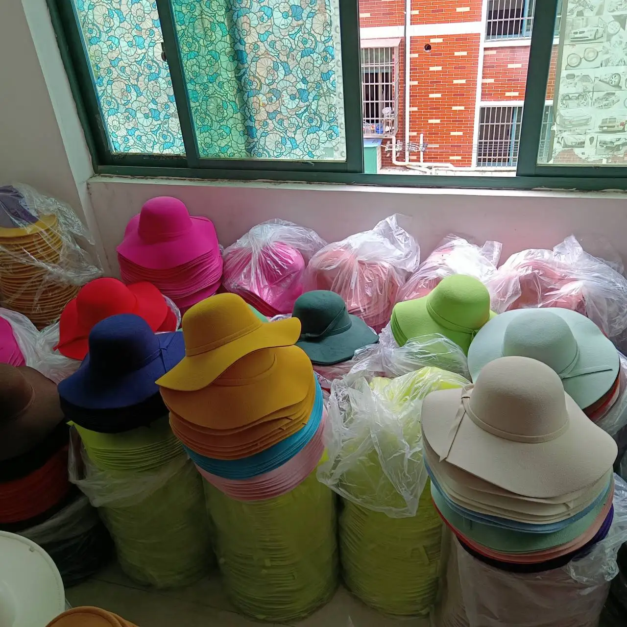 Elegant Lady\'s Hat Round Top Hepburn Style Fedora Wedding Party Hat Felt Hat Women\'s Church Hat Big Brim Bucket Cap