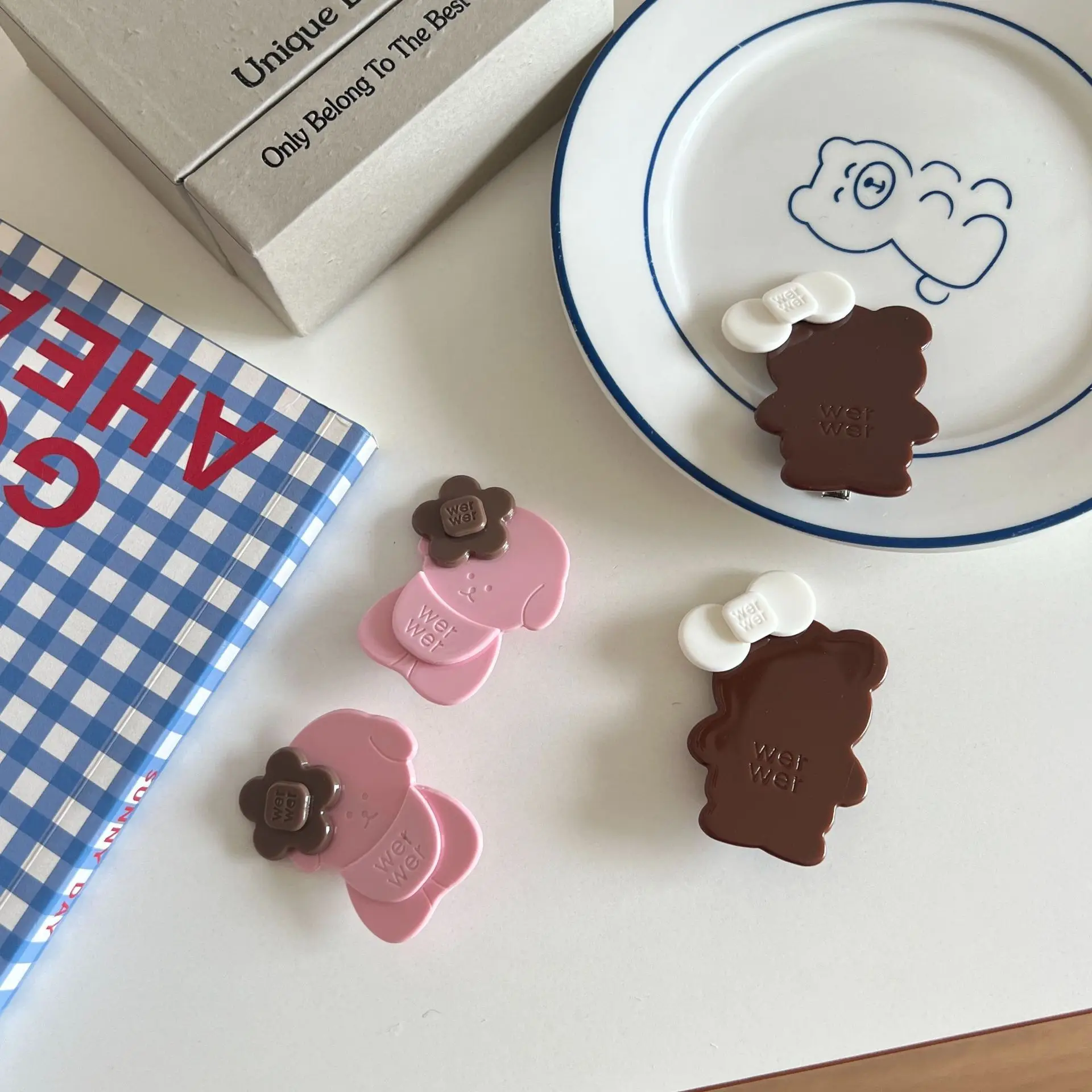 Versatile and sweet hair clip for girls with bangs, side clip, alligator clip, high-end hairpin, cute bear, letter, and bow hair