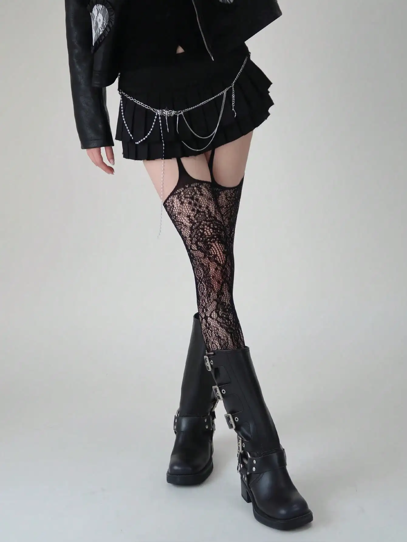 

Floral Lace Suspender Stockings for Women, One-Piece Fishnet Design with Thigh High Straps