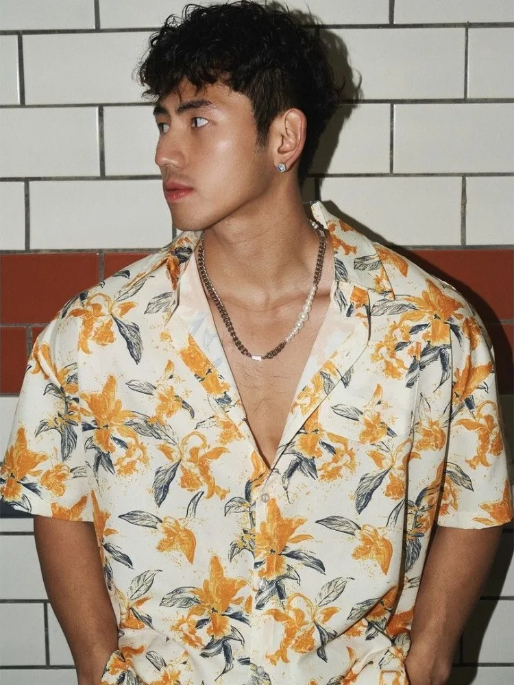 

Men's Loose Fit Printed Beach Shirt Casual Lapel Neck Short Sleeve Shirt Lightweight Fabric For Summer Holiday Daily Streetwear