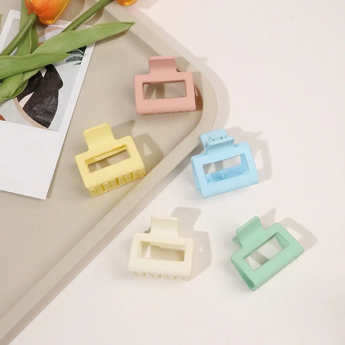 5 قطعة مشبك شعر متوسط ملون للنساء الفتيات 1.6 بوصة مشابك شعر للشعر الرقيق المتوسط السميك نونسليب مقاطع الفك الشعر