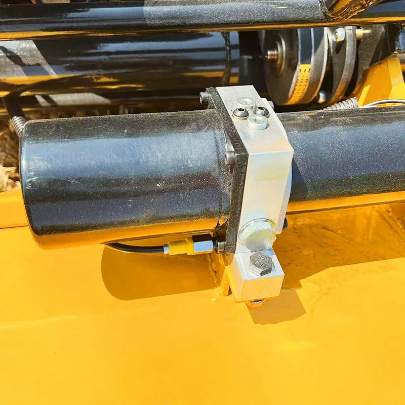 Rasaerba industriale personalizzato con telecomando a quattro tempi 24V tosaerba intelligenti, robot e macchina da giardinaggio