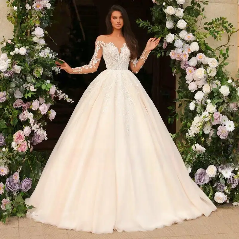 

Elegant Scoop Neck Long Sleeve A-Line Wedding Dress 2025 Delicate Beading Appliques Court Train Princess Bridal Gown Customized