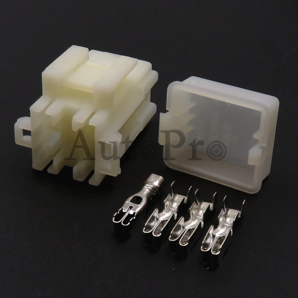 1 Set 2Ways Medium AC Assembly Auto Insurance Wire Socket White Standard Fuse Box Middle Car Fuse Holder with Terminal