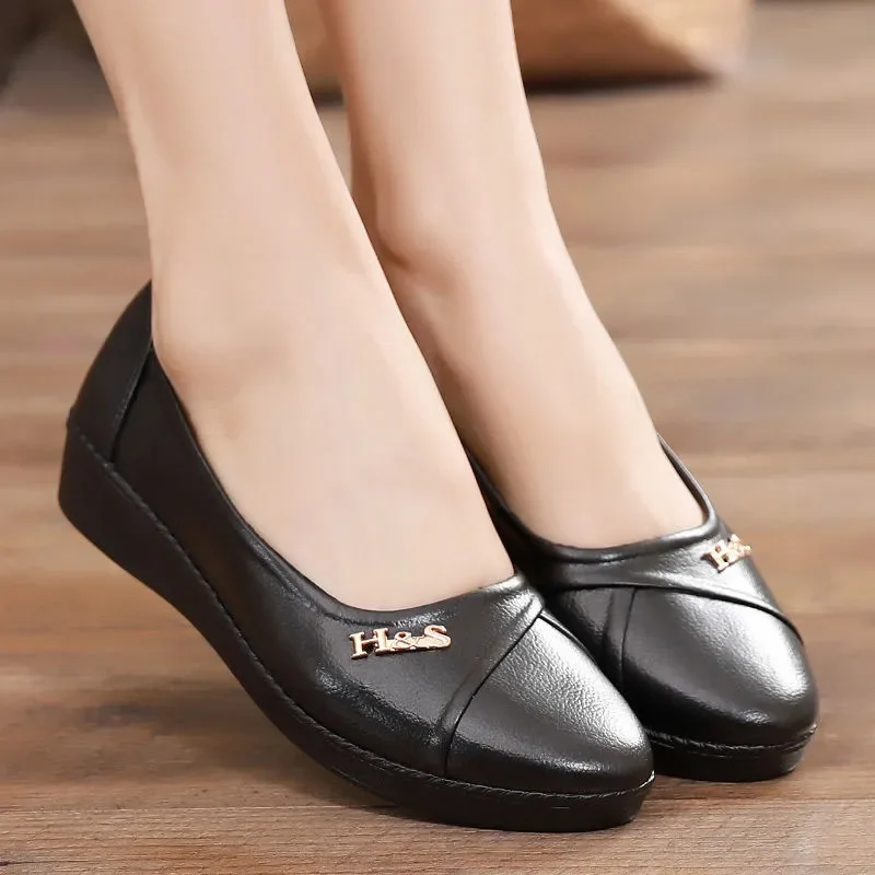 Women Classic Round Toe Light Weight Anti Skid Rubber Slip on Spring Loafers Lady Casual Summer Comfort Beach Flat Shoes B56